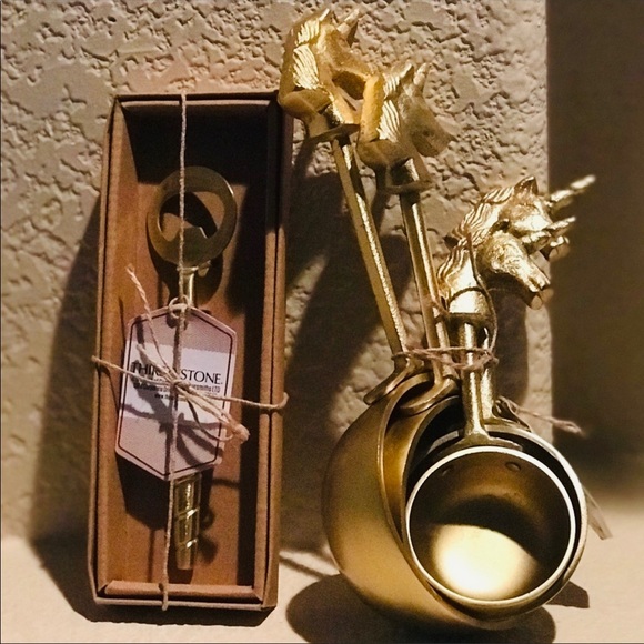 Other - Measuring Cups & Combo Wine Stopper & Opener NWT